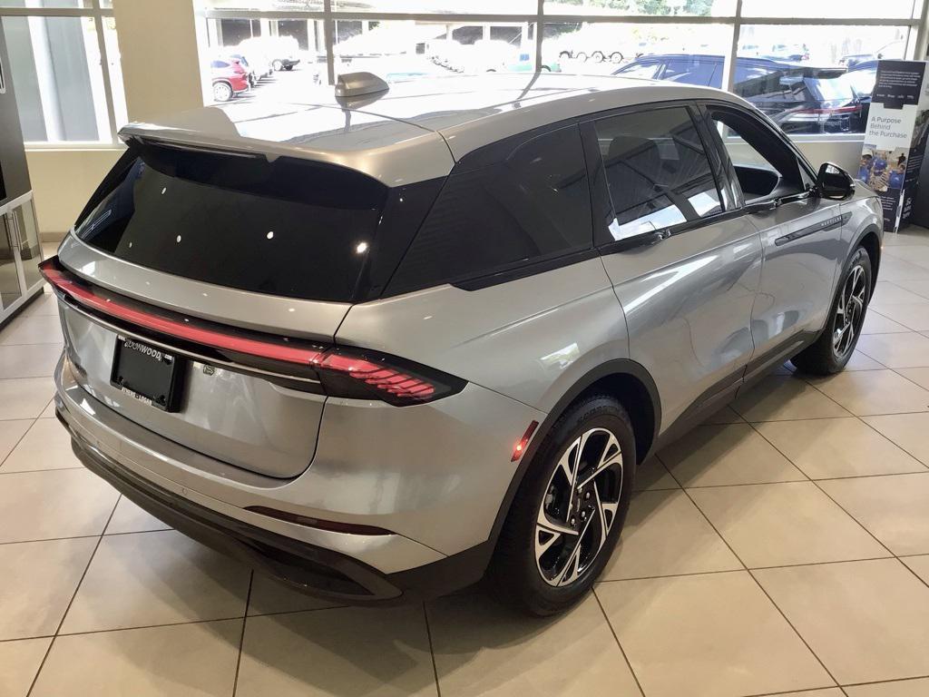 new 2025 Lincoln Nautilus car, priced at $50,617