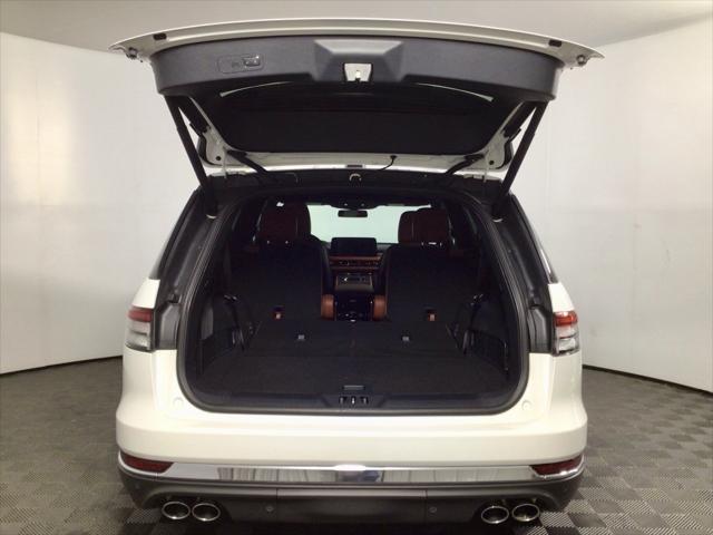 new 2025 Lincoln Aviator car, priced at $64,297