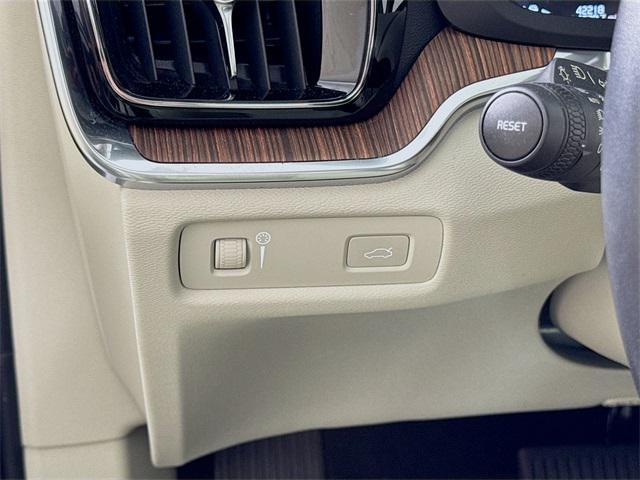 used 2022 Volvo S60 car, priced at $22,629