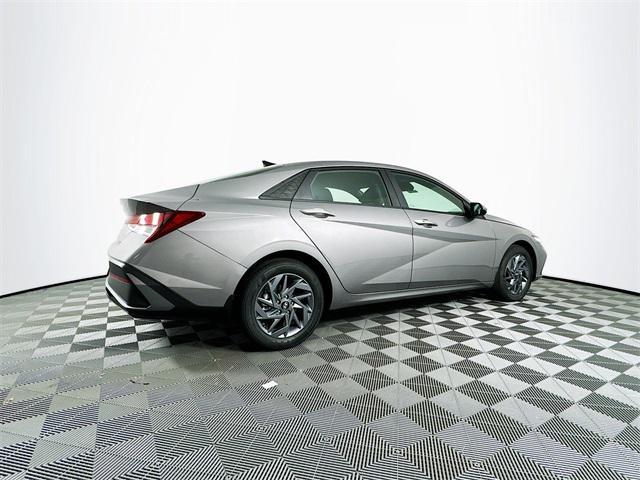 new 2024 Hyundai Elantra car, priced at $25,265