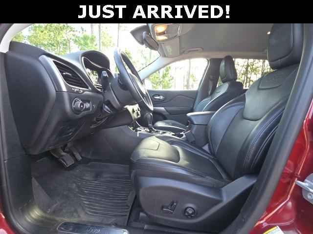 used 2019 Jeep Cherokee car, priced at $17,564