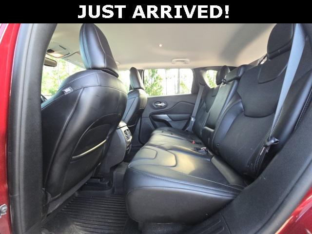 used 2019 Jeep Cherokee car, priced at $17,564