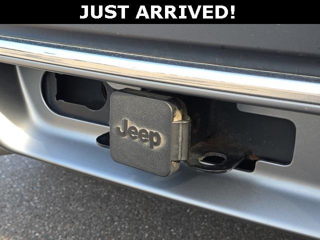 used 2019 Jeep Cherokee car, priced at $17,564
