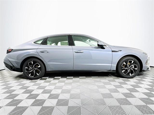 new 2025 Hyundai Sonata car, priced at $29,830