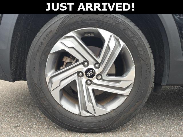 used 2023 Hyundai Santa Fe car, priced at $17,288