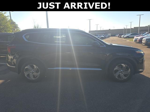used 2022 Hyundai Santa Fe car, priced at $20,000