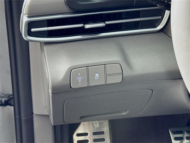 new 2025 Hyundai Elantra car, priced at $25,160