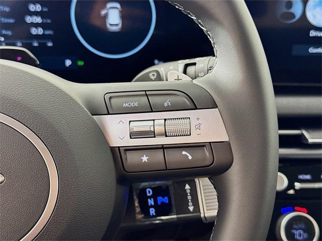 new 2025 Hyundai TUCSON Hybrid car, priced at $39,235