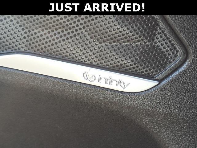 used 2019 Hyundai Santa Fe car, priced at $18,000