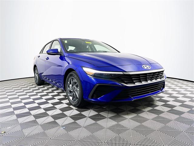 new 2024 Hyundai Elantra car, priced at $25,315