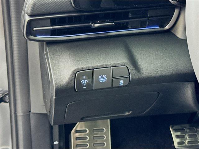 new 2025 Hyundai Elantra car, priced at $29,185