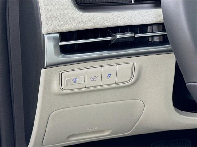 new 2025 Hyundai Tucson car, priced at $35,905