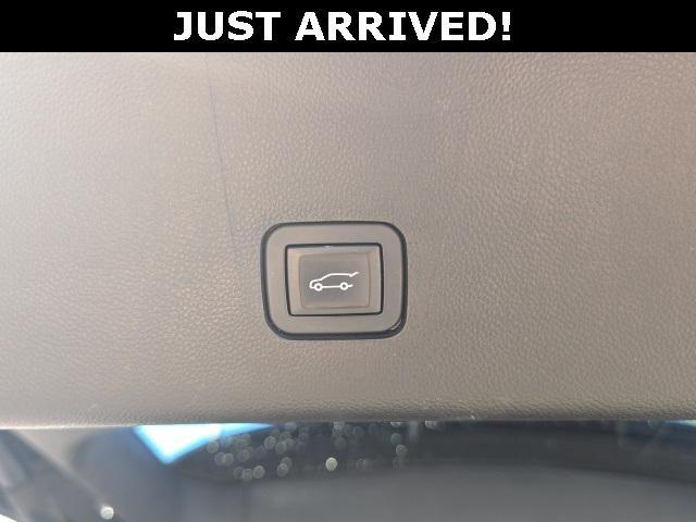 used 2019 Chevrolet Traverse car, priced at $17,900