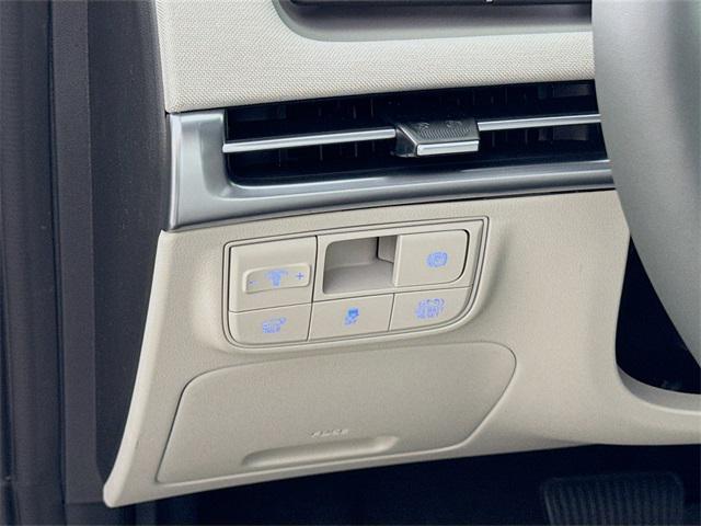 new 2025 Hyundai TUCSON Hybrid car, priced at $43,835