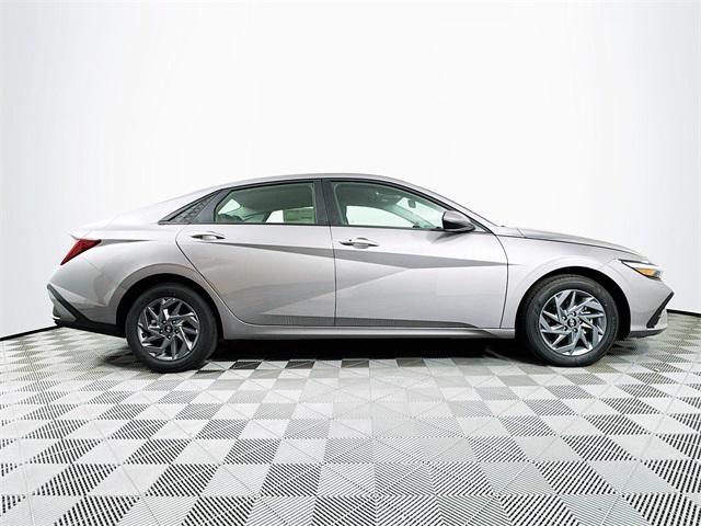 new 2025 Hyundai ELANTRA HEV car, priced at $27,035