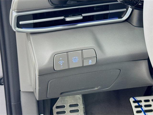 new 2025 Hyundai Elantra car, priced at $29,255