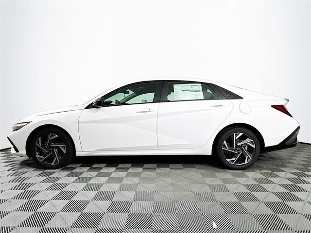 new 2025 Hyundai Elantra car, priced at $25,540