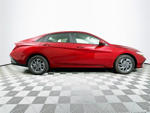 new 2024 Hyundai Elantra HEV car, priced at $27,400