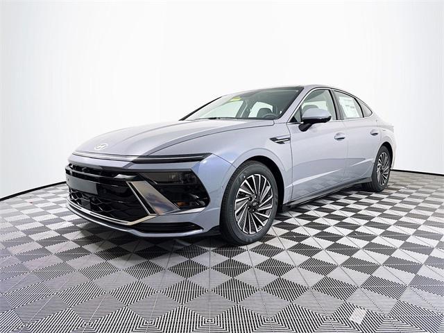 new 2025 Hyundai Sonata Hybrid car, priced at $39,653