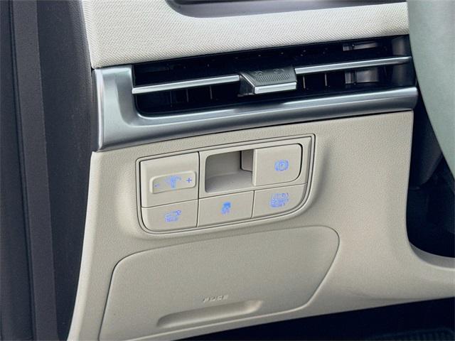 new 2025 Hyundai TUCSON Hybrid car, priced at $43,505