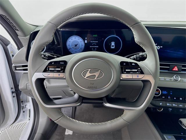 new 2025 Hyundai Elantra car, priced at $28,085