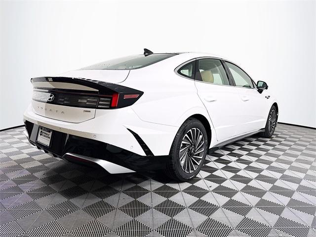 new 2025 Hyundai Sonata Hybrid car, priced at $39,970