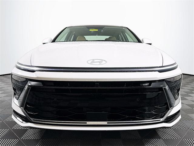 new 2025 Hyundai Sonata Hybrid car, priced at $39,970
