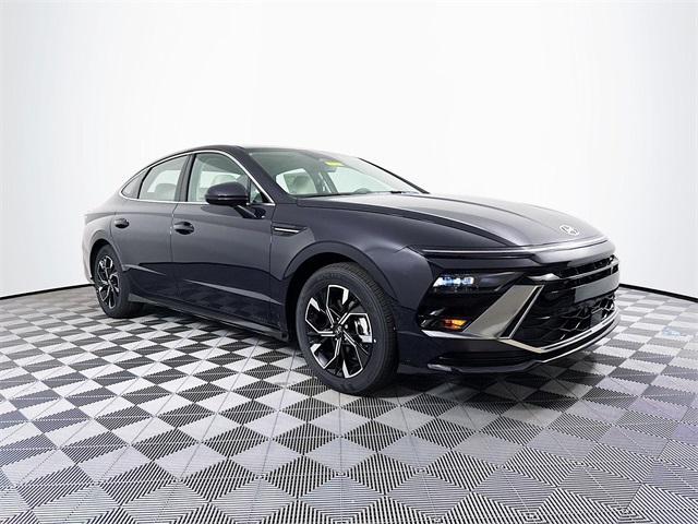 new 2025 Hyundai Sonata car, priced at $29,820