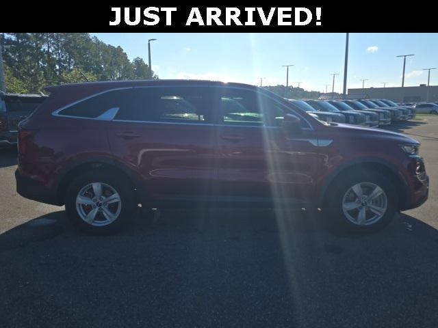 used 2023 Kia Sorento car, priced at $22,606