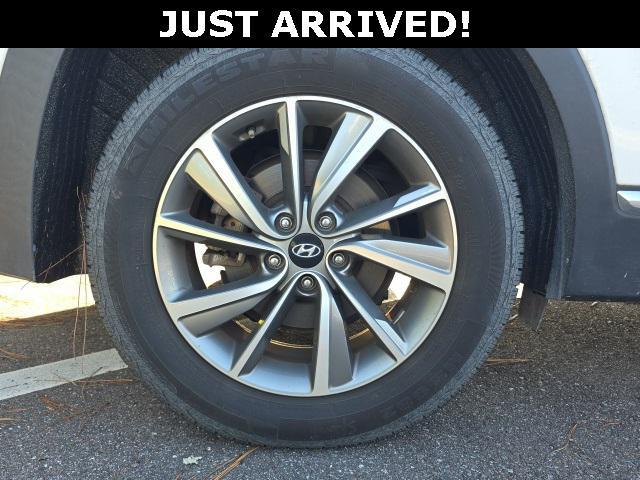 used 2020 Hyundai Santa Fe car, priced at $19,171