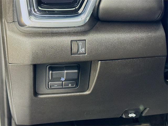 used 2024 GMC Canyon car, priced at $35,450