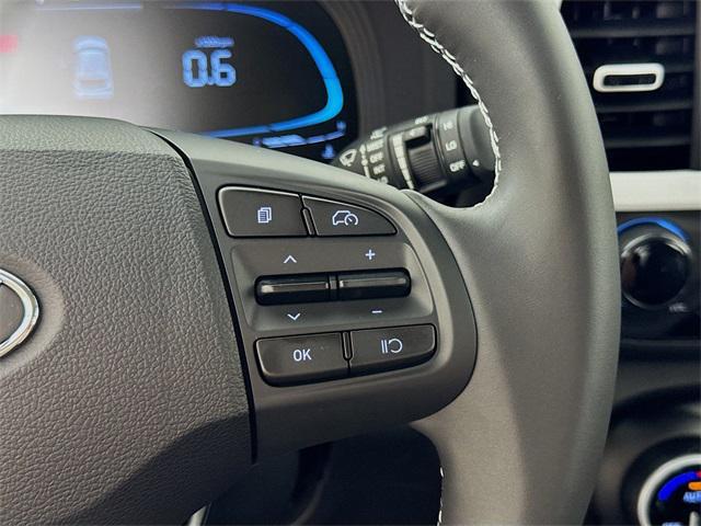 new 2025 Hyundai Venue car, priced at $25,066