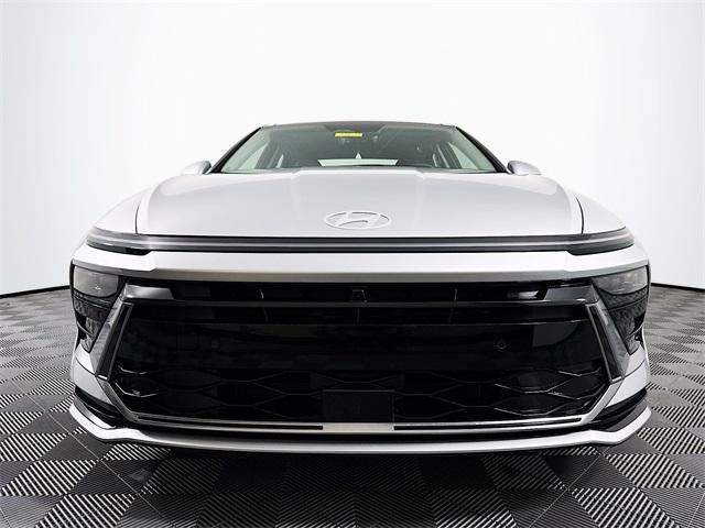 new 2025 Hyundai Sonata Hybrid car, priced at $39,638
