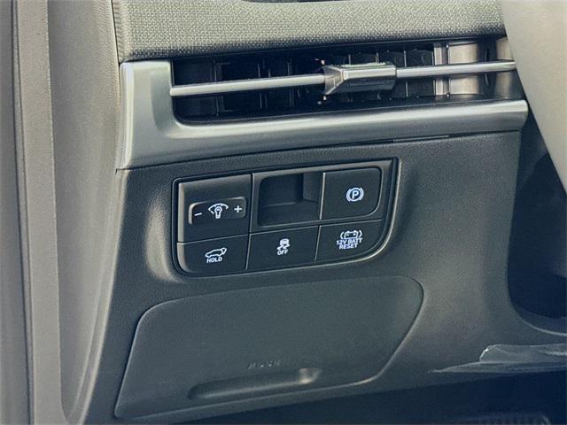 new 2025 Hyundai TUCSON Hybrid car, priced at $39,640