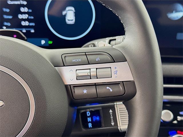 new 2025 Hyundai TUCSON Hybrid car, priced at $43,905