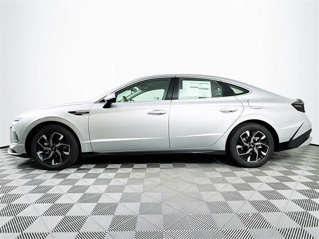 new 2025 Hyundai Sonata car, priced at $29,825