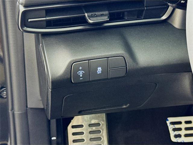 new 2025 Hyundai Elantra car, priced at $24,457