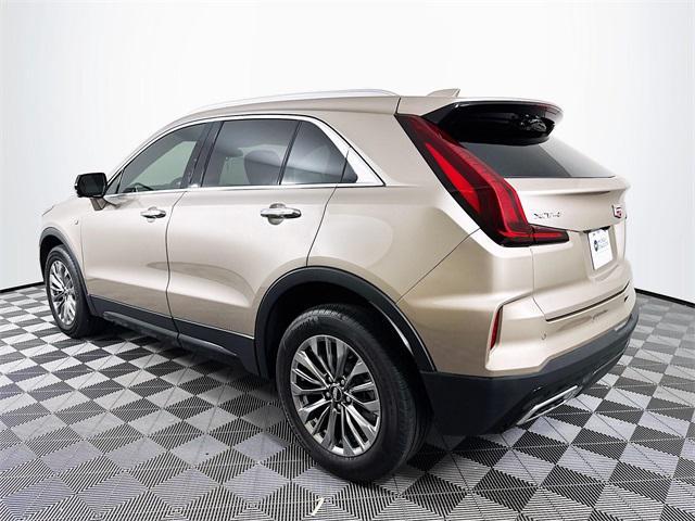 used 2025 Cadillac XT4 car, priced at $39,997