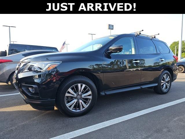 used 2018 Nissan Pathfinder car, priced at $20,786