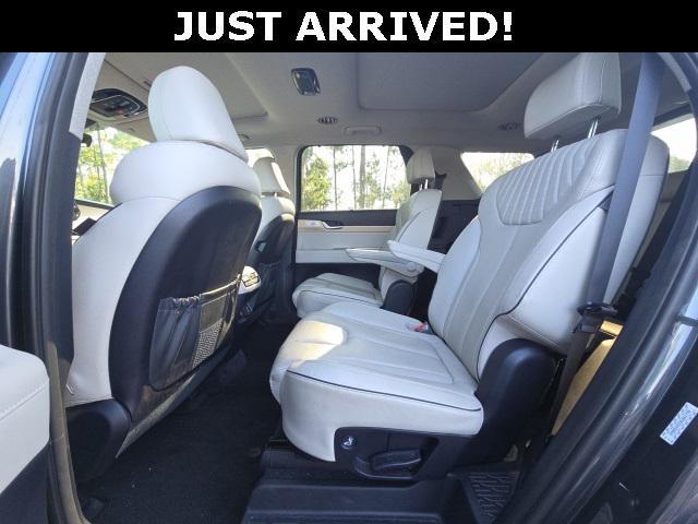 used 2024 Hyundai Palisade car, priced at $40,000