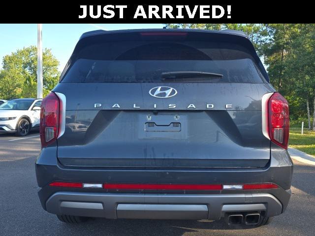 used 2024 Hyundai Palisade car, priced at $40,000