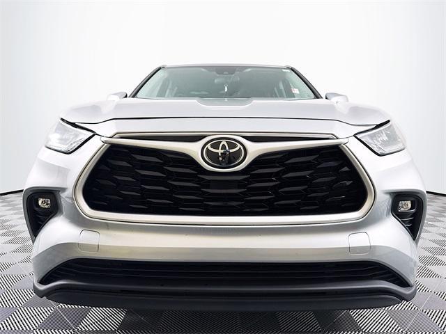 used 2020 Toyota Highlander car, priced at $24,982