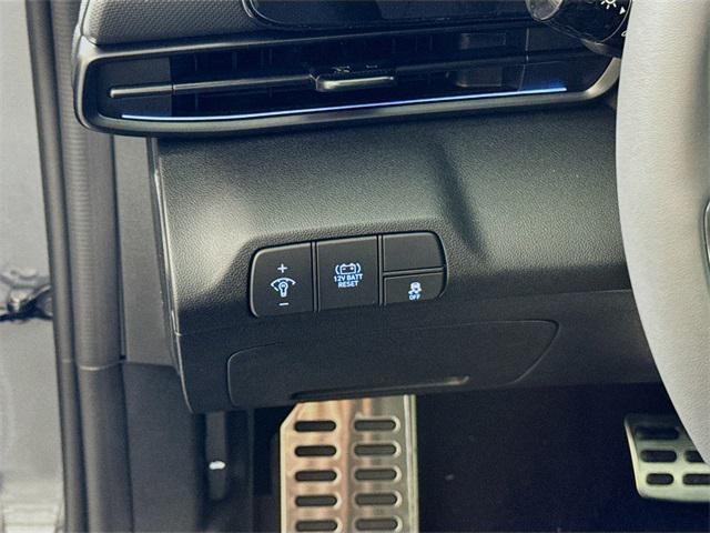 new 2026 Hyundai ELANTRA HEV car, priced at $29,335