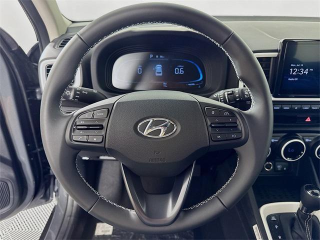 new 2025 Hyundai Venue car, priced at $25,016