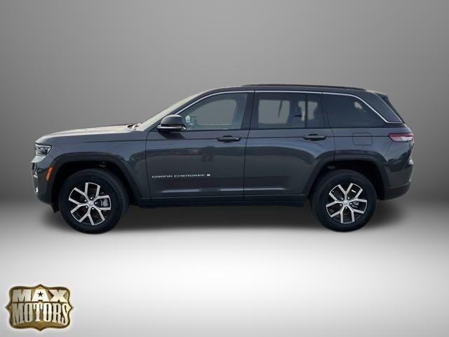 new 2024 Jeep Grand Cherokee car, priced at $44,914