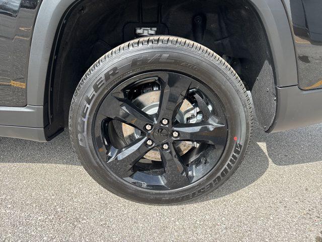 new 2025 Jeep Grand Cherokee L car, priced at $46,875