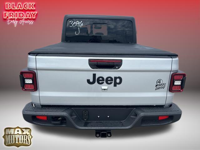 new 2024 Jeep Gladiator car, priced at $46,907