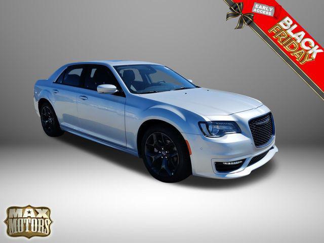 new 2022 Chrysler 300 car, priced at $26,988