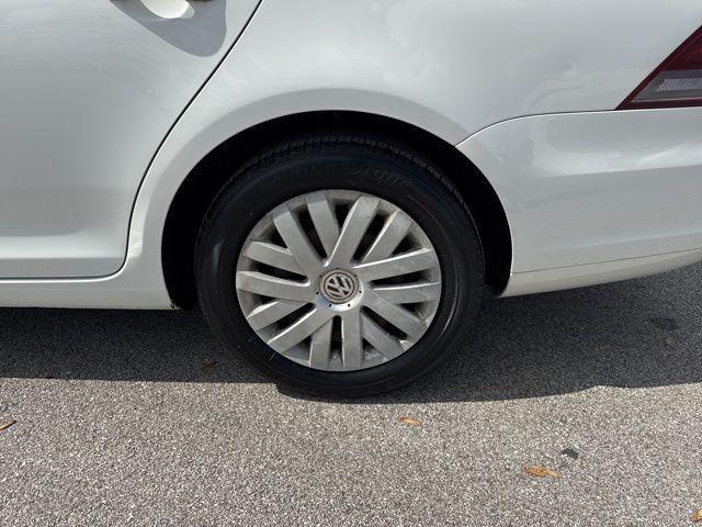 used 2013 Volkswagen Jetta SportWagen car, priced at $6,982