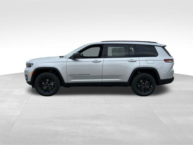 new 2024 Jeep Grand Cherokee L car, priced at $44,035